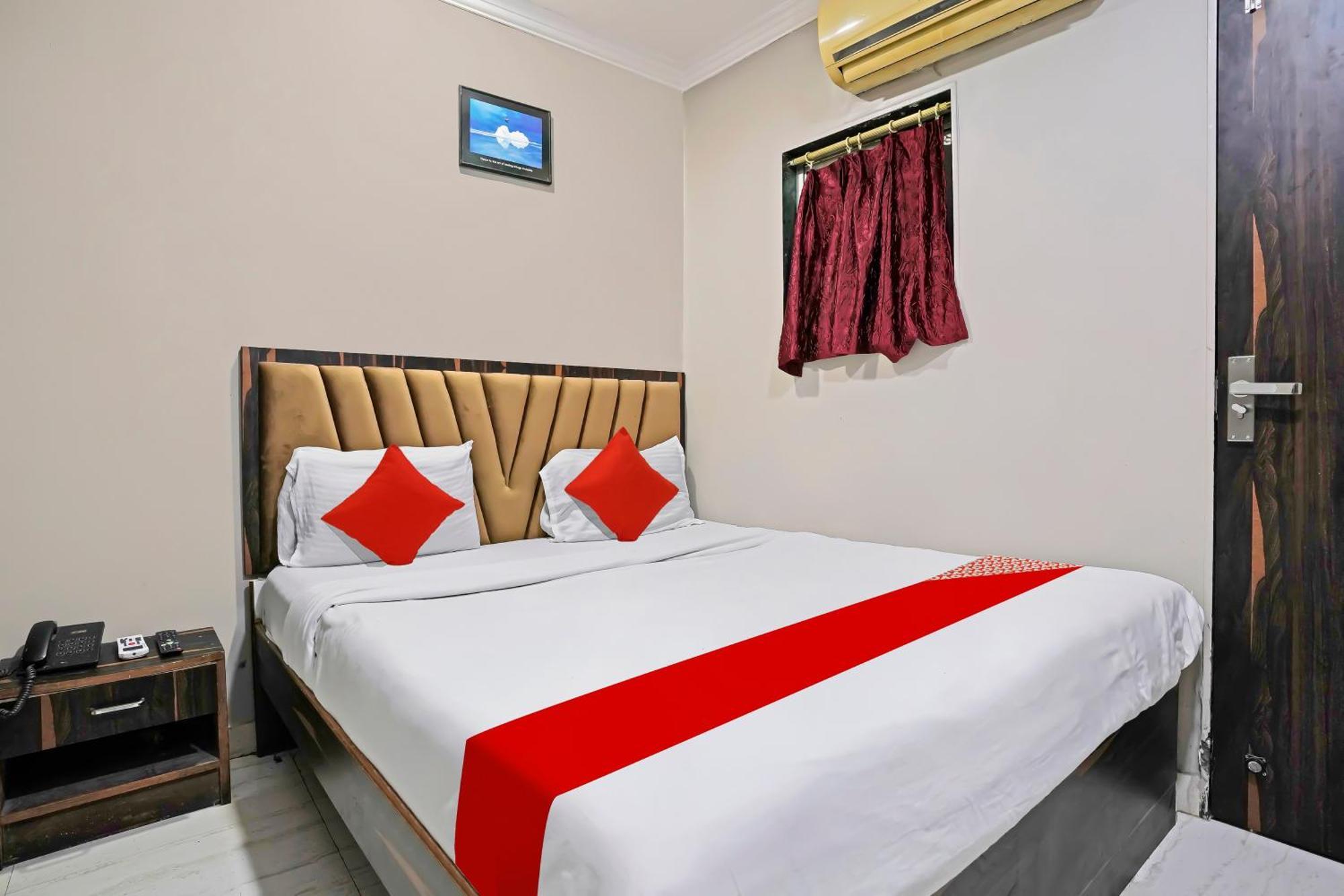 Super Hotel O Homestay Andheri East Мумбай Екстериор снимка