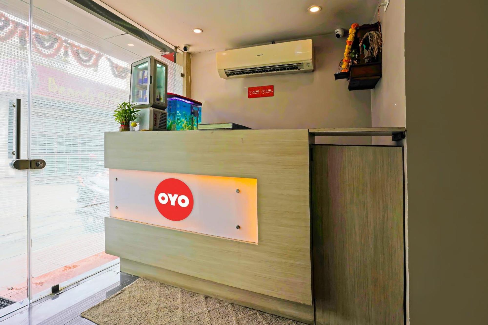 Super Hotel O Homestay Andheri East Мумбай Екстериор снимка